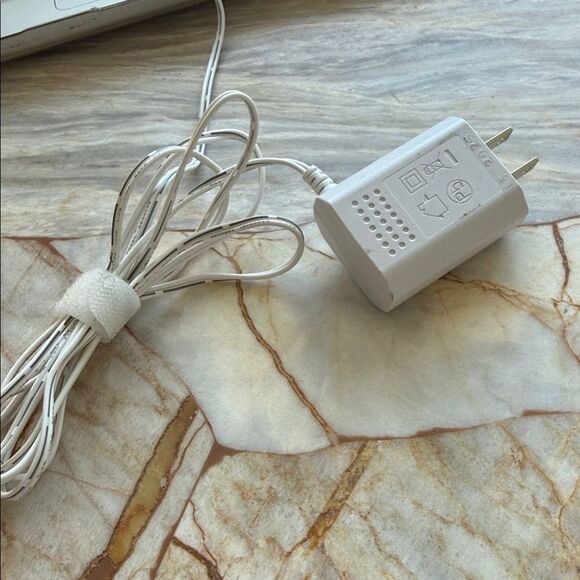 Tech - Picture 4 of 11